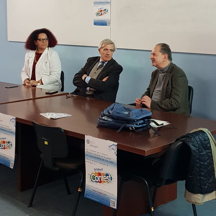 da dx: il Delegato per la Terza Missione, Prof. Carlo Sansotta, il Direttore del Dipartimento, Prof. Sergio Baldari, ed il Vicedirettore, Prof.ssa Daniela Caccamo